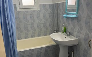 De Vânzare - Apartament 3 Camere, Strada Decebal - Poză 10