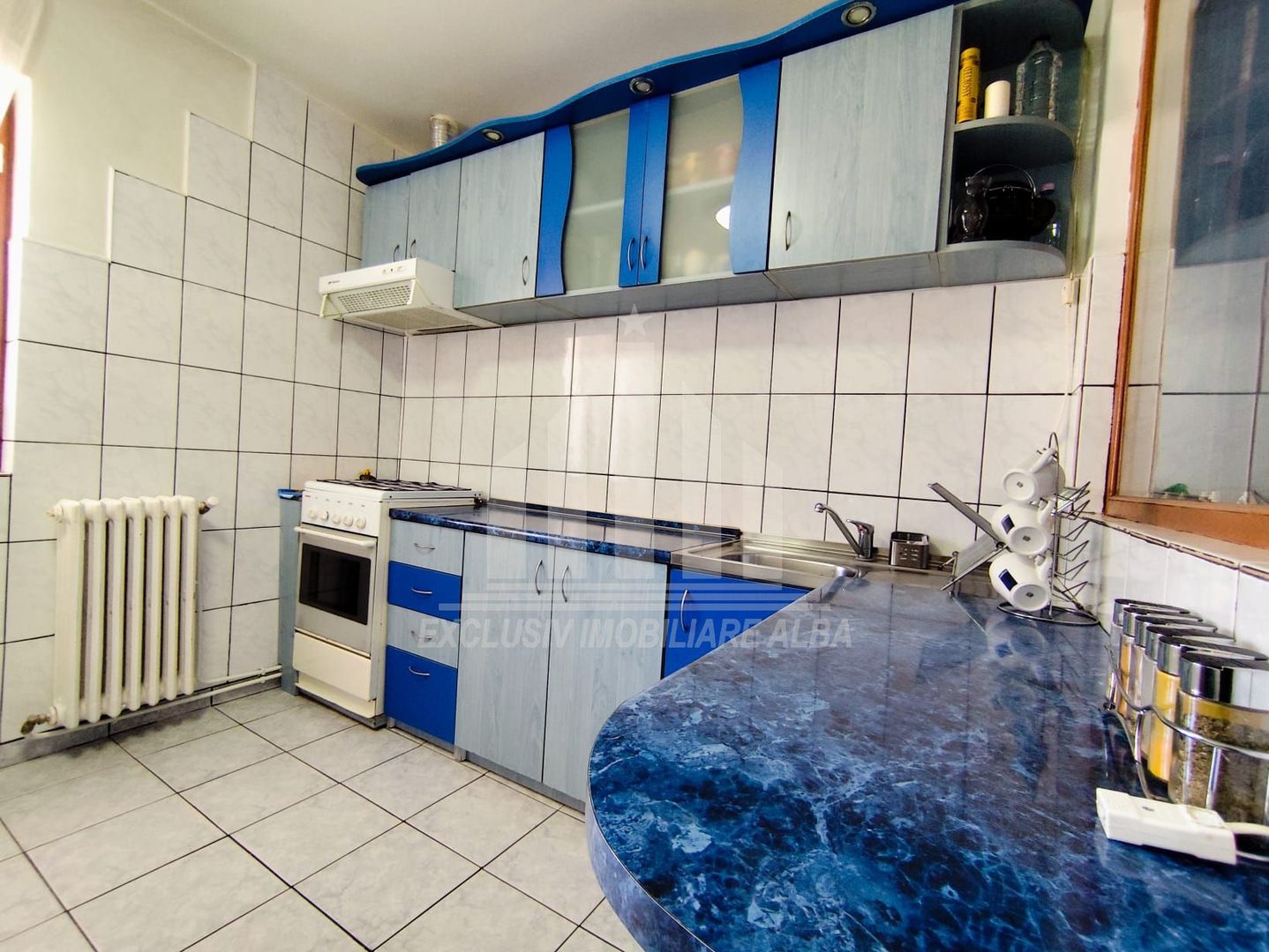 Apartament 3 camere decomandate | 64 mp | Mobilat si utilat | Cetate - Poză 3