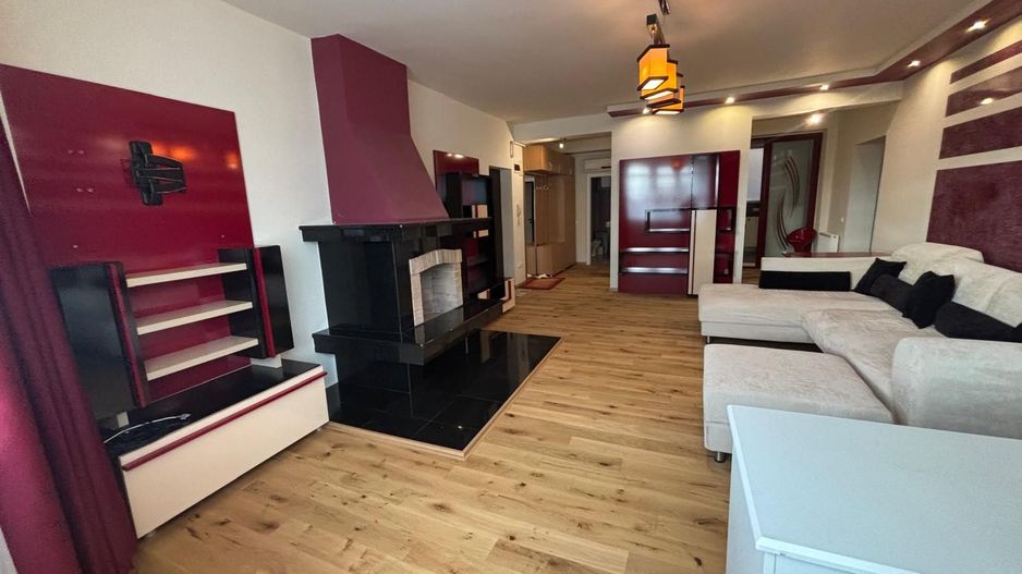 Apartament spatios si complet renovat - Poză 2