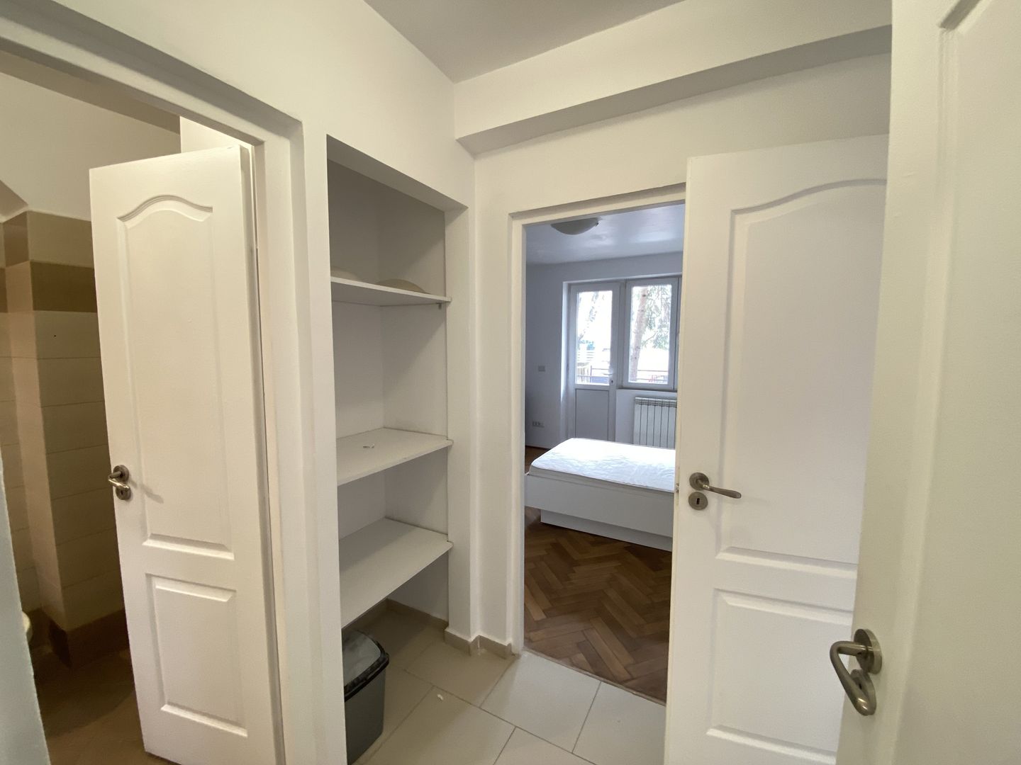 COMISION 0, Apartament/ Birou 2 Camere, 50mp, Decomandat, Zona Centrala - Poză 9