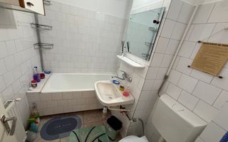 Apartament 3 camere 60 mp etaj 2 - Campina ,langa OMV - Poză 14