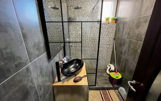 Casa Moderna P+M-220mp-6 Camere-Toate Utilitatile-An 2010-Zona Ford - Poză 5
