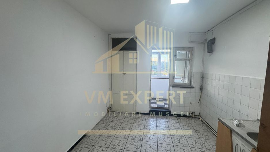 APARTAMENT 3 CAMERE ETAJ 7/8 BLOC UNICAT CAMPULUNG OFERTARE MULTIPLĂ OPEN HOUSE 01.09.25-02.09.25 - Poză 5