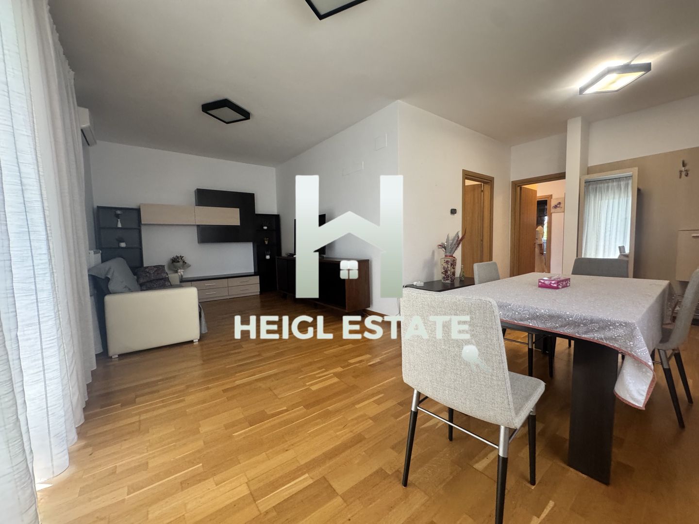 Apartament 3 Camere spațios, Intrare Dumbrăvița strada Barcelona - Poză 1