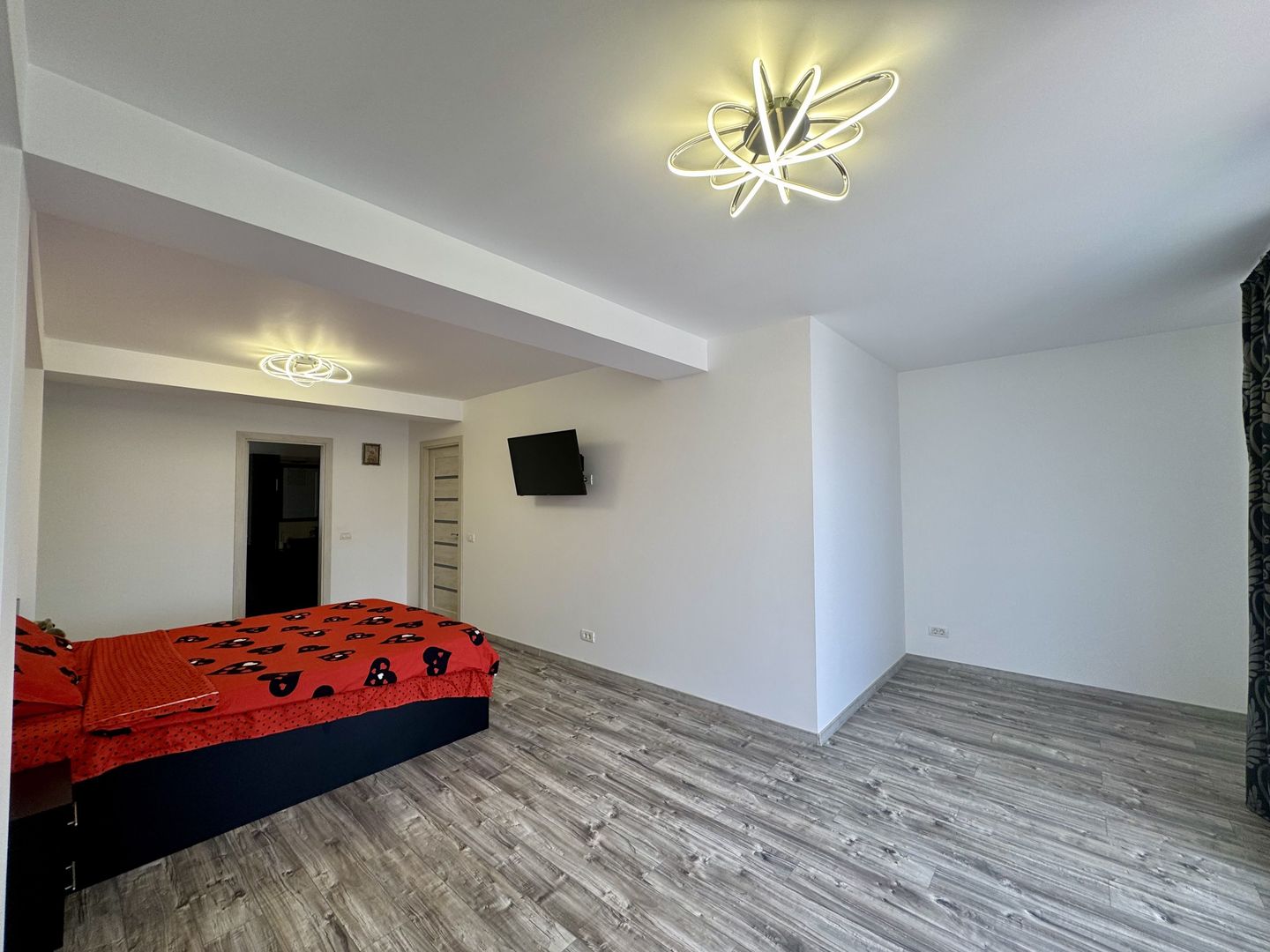 Berceni - VILĂ UNICAT, spațioasă, curte 1.000 mp, la 7 min metrou - Poză 26