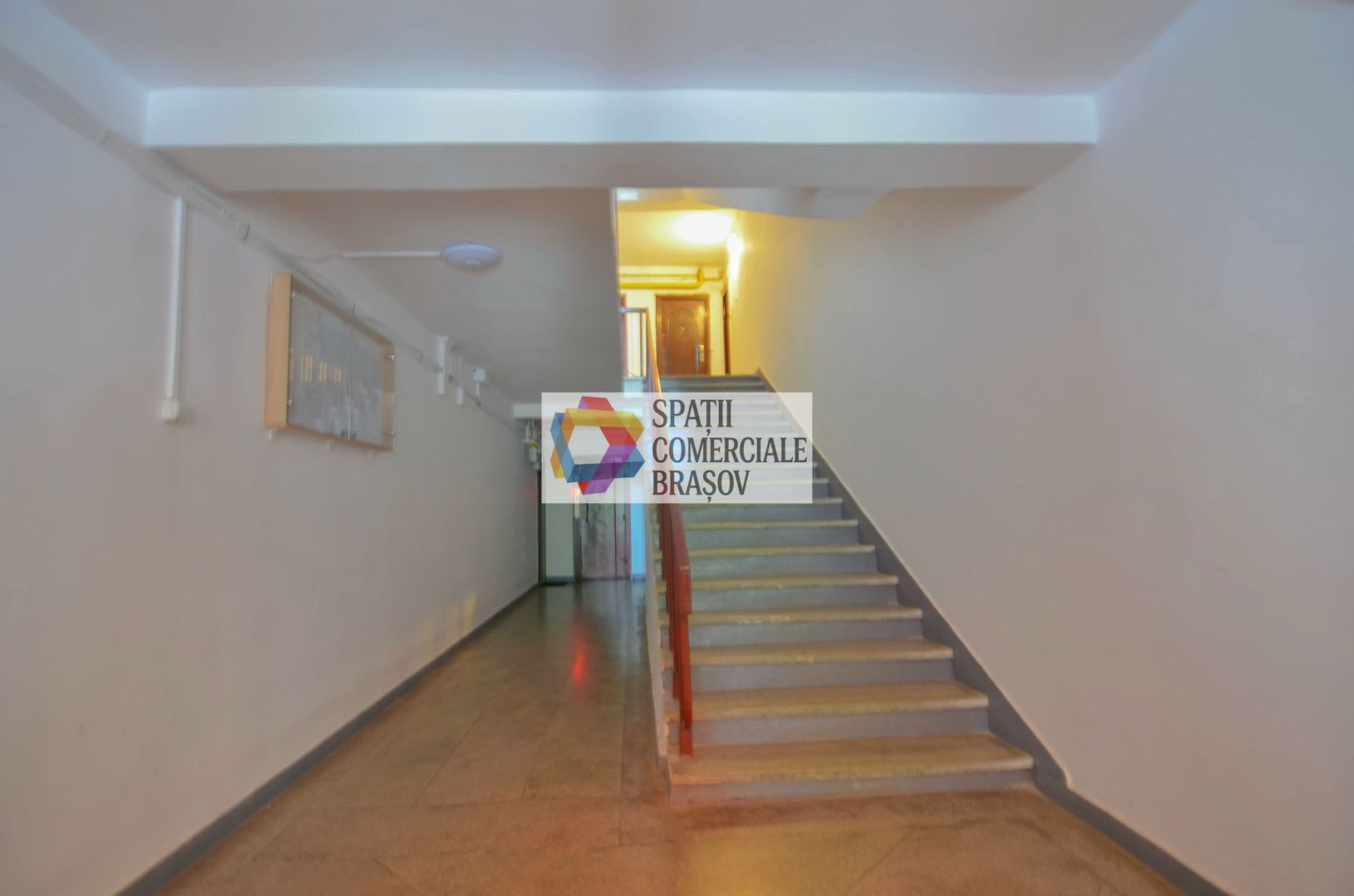 Apartament cu trei camere, zona Centrul Civic - AFI 87 mp - Poză 2