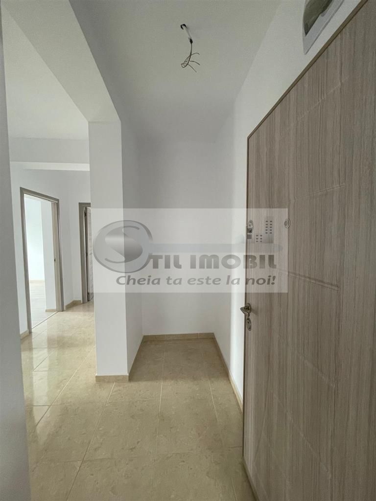 Intabulat2 camere decomandat 63mp Capat C.U.G-Valea Adanca - Poză 4