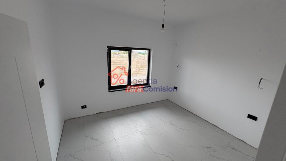 Casa la sol, 85mp, Miroslava-Voinesti, 155000euro - Poză 12