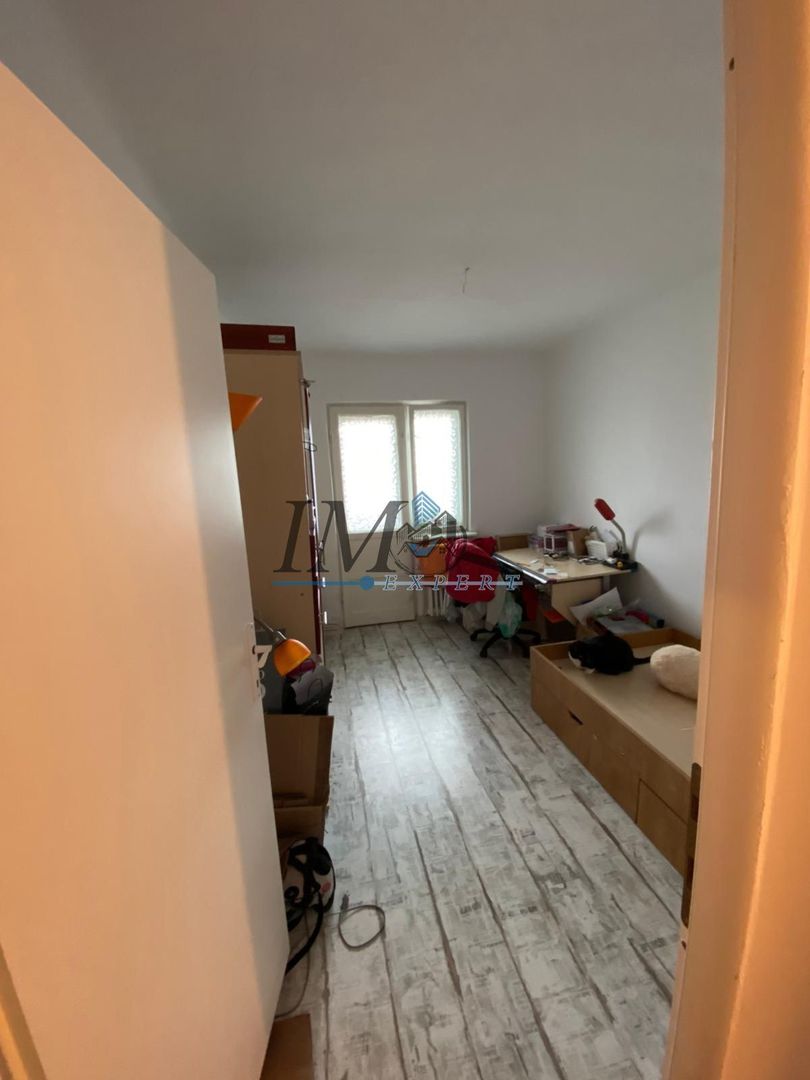 Apartament cu 4 camere de vanzare in zona Closca in Alba Iulia - Poză 3