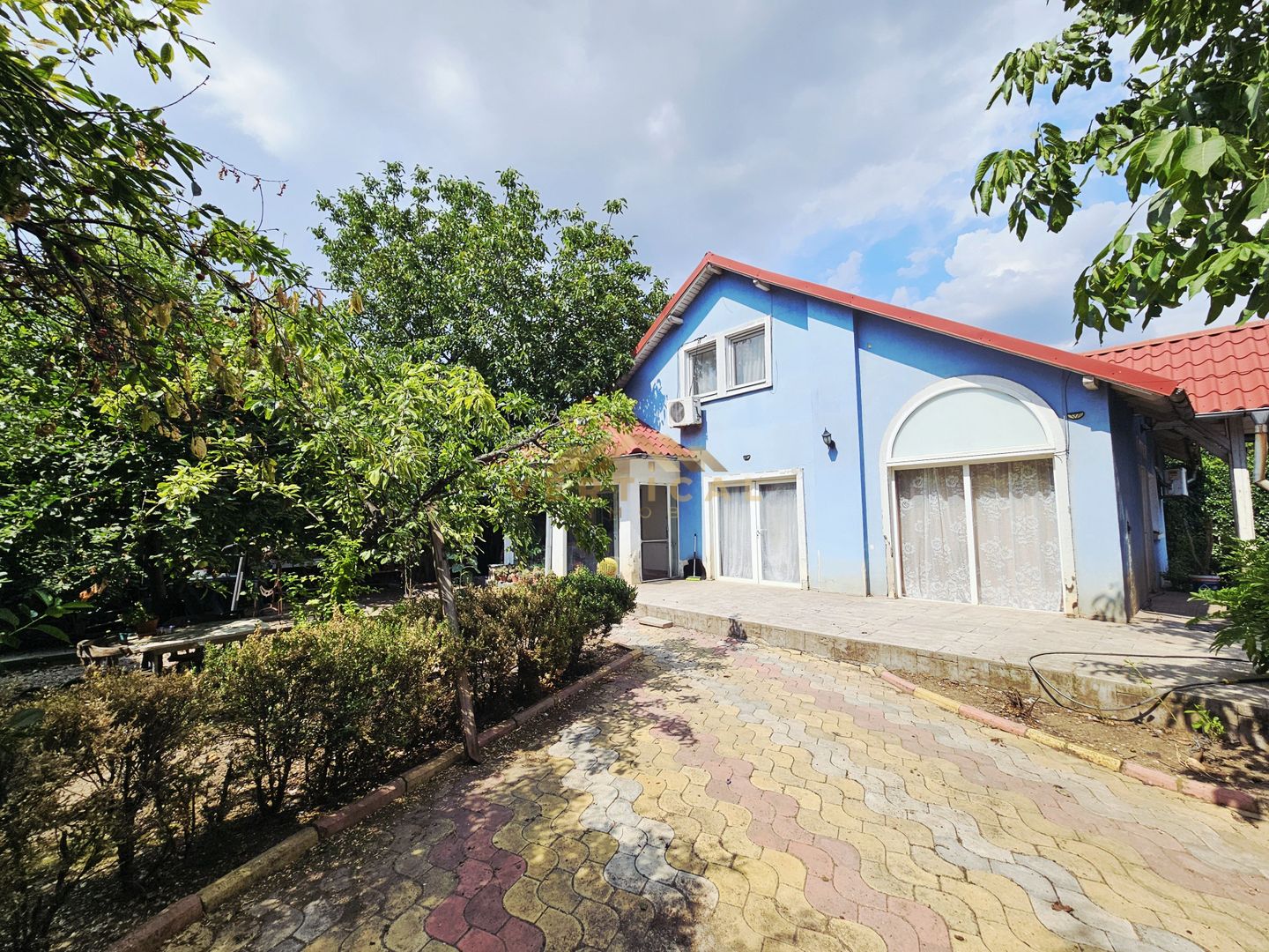 Casa individuala cu teren generos de 557 mp - comuna Berceni - Poză 3
