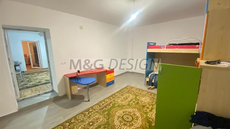 casa cu 2 apartamente Ianova 120mp centrala amenajata - Poză 10