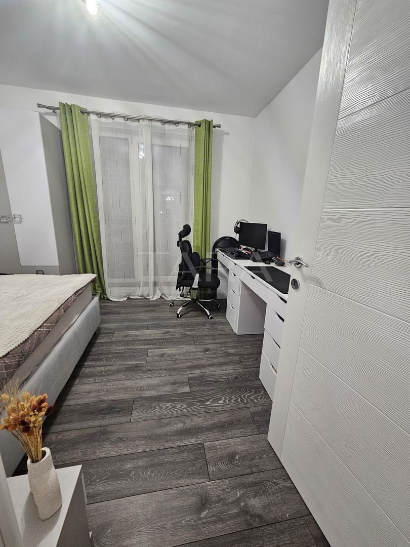 Apartament 3 camere, terasă 34 mp, zonă liniștită. - Poză 5