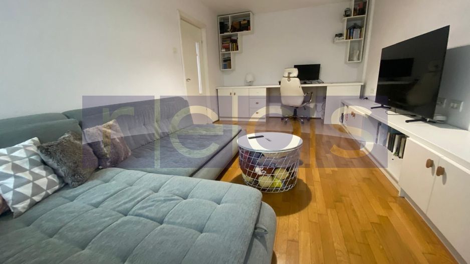 Apartament 3 camere renovat | Teiul Doamnei | Boxa 11mp+boiler - Poză 1