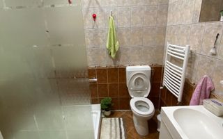 Casa cu 2 apartamente in zona Braytim - Poză 23