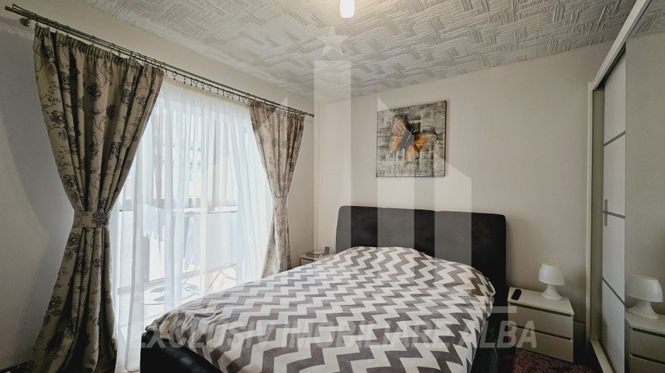 Apartament cu 3 camere decomandate, Cetate - Poză 5