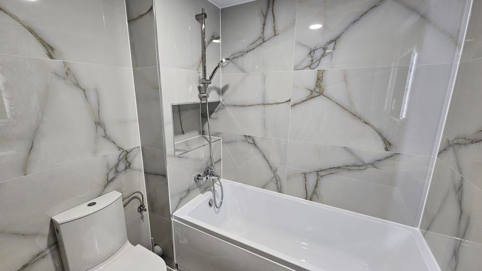 Casa renovata complet – zona Mall – - Poză 19