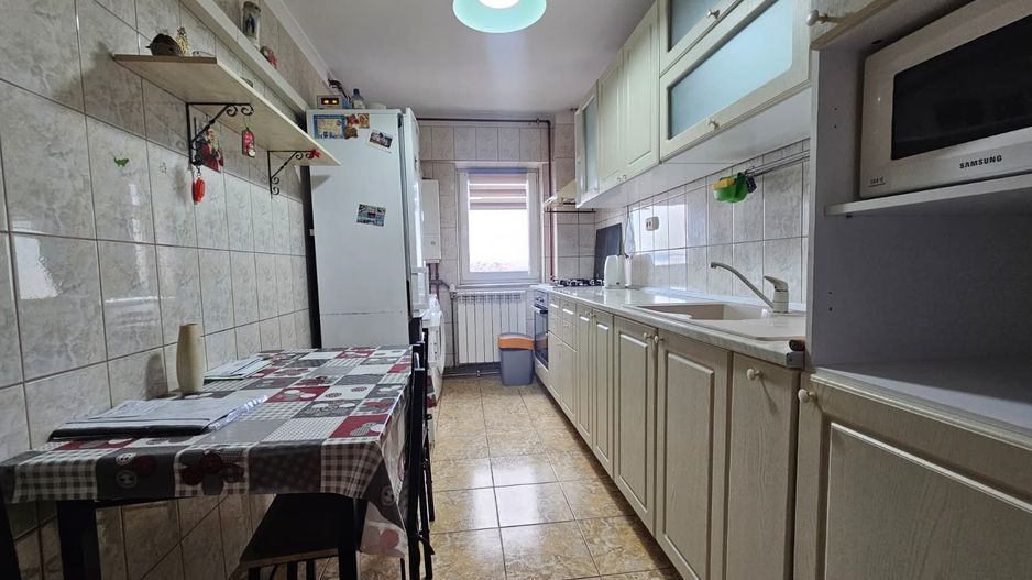 Apartament 2 camere de vanzare Poarta 6 bloc turn / Constanta - Poză 2
