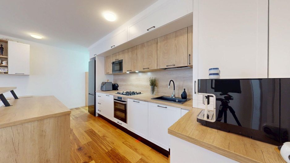 Apartament elegant 2 cam cu istorie, rafinament și facilități premium - Poză 2