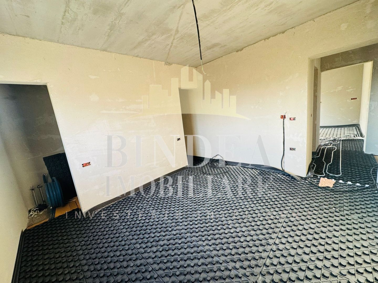 Casa individuala P+ M Pischia 167mp utili, 723mp teren - Poză 5