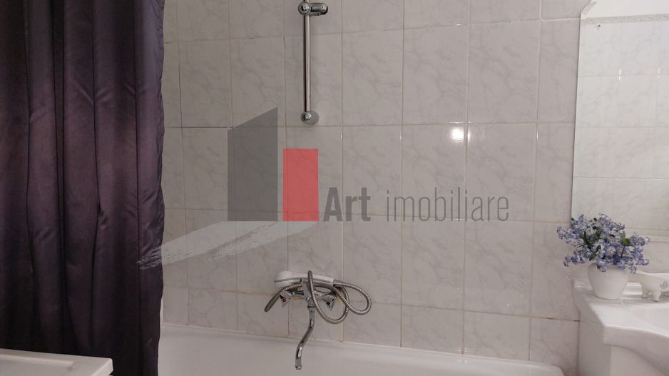 Apartamentul "SEMINTERRATO", Unirii-Cartierul Evreiesc, vila FARA RISC SEISMIC - Poză 4