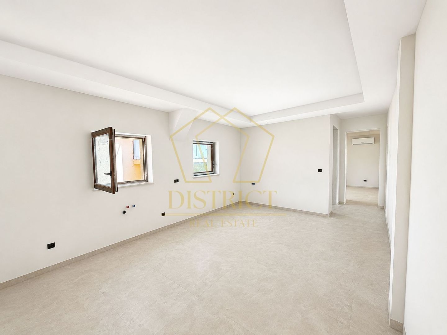 Apartament superb cu 3 camere si 2 bai I Balcescu - Poză 1