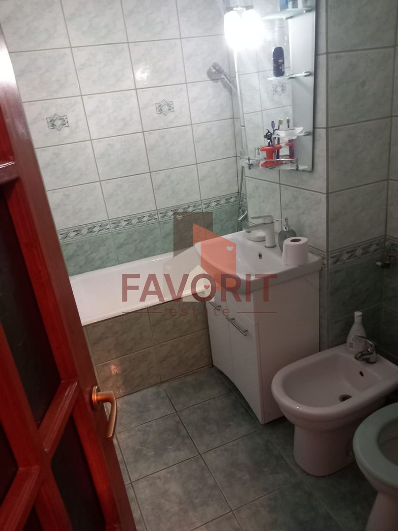 3 camere | decomandat | centrala proprie | boxa | zona excelenta | 2 bai | - Poză 11