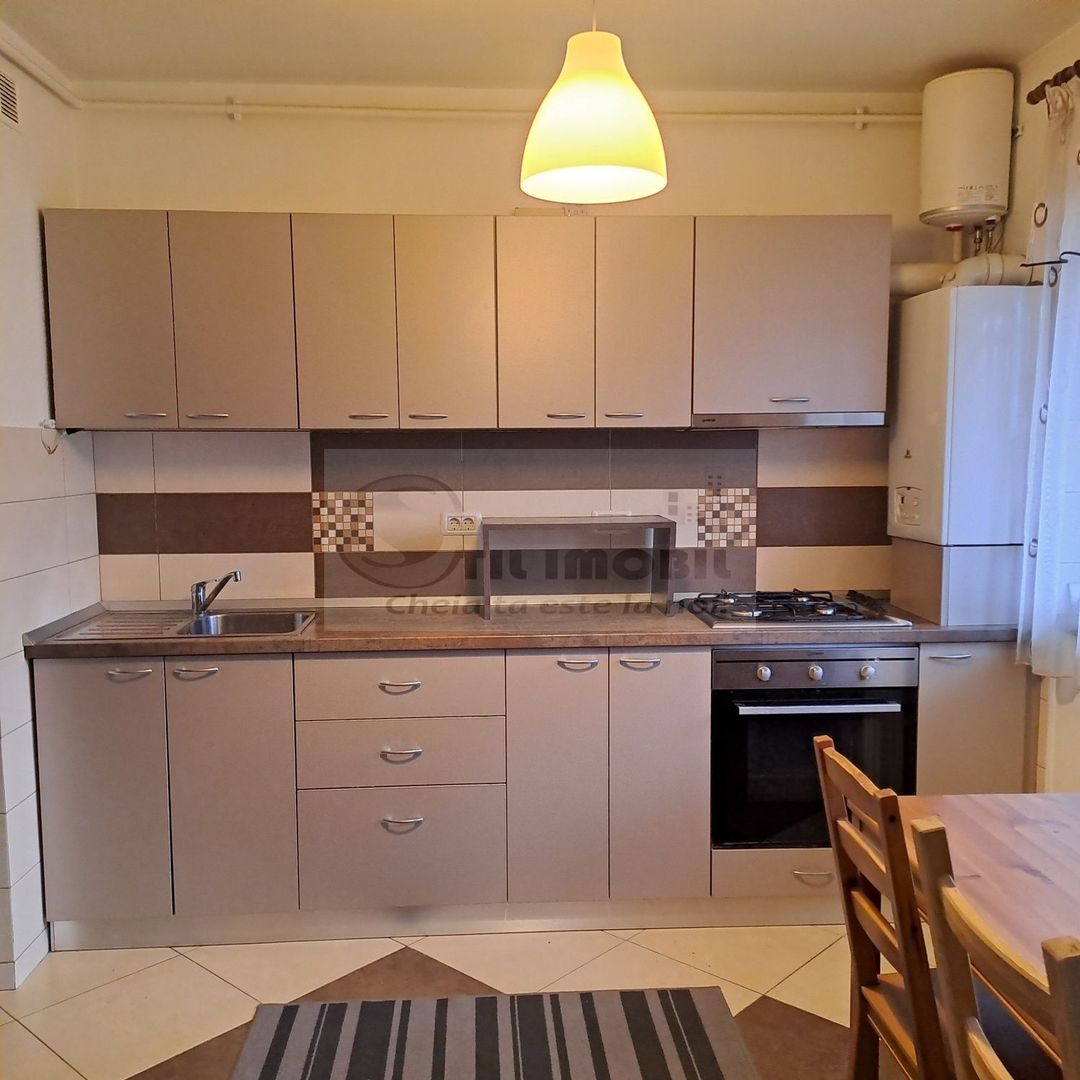 Apartament 4 camere Iasicon - 900 euro - Poză 1