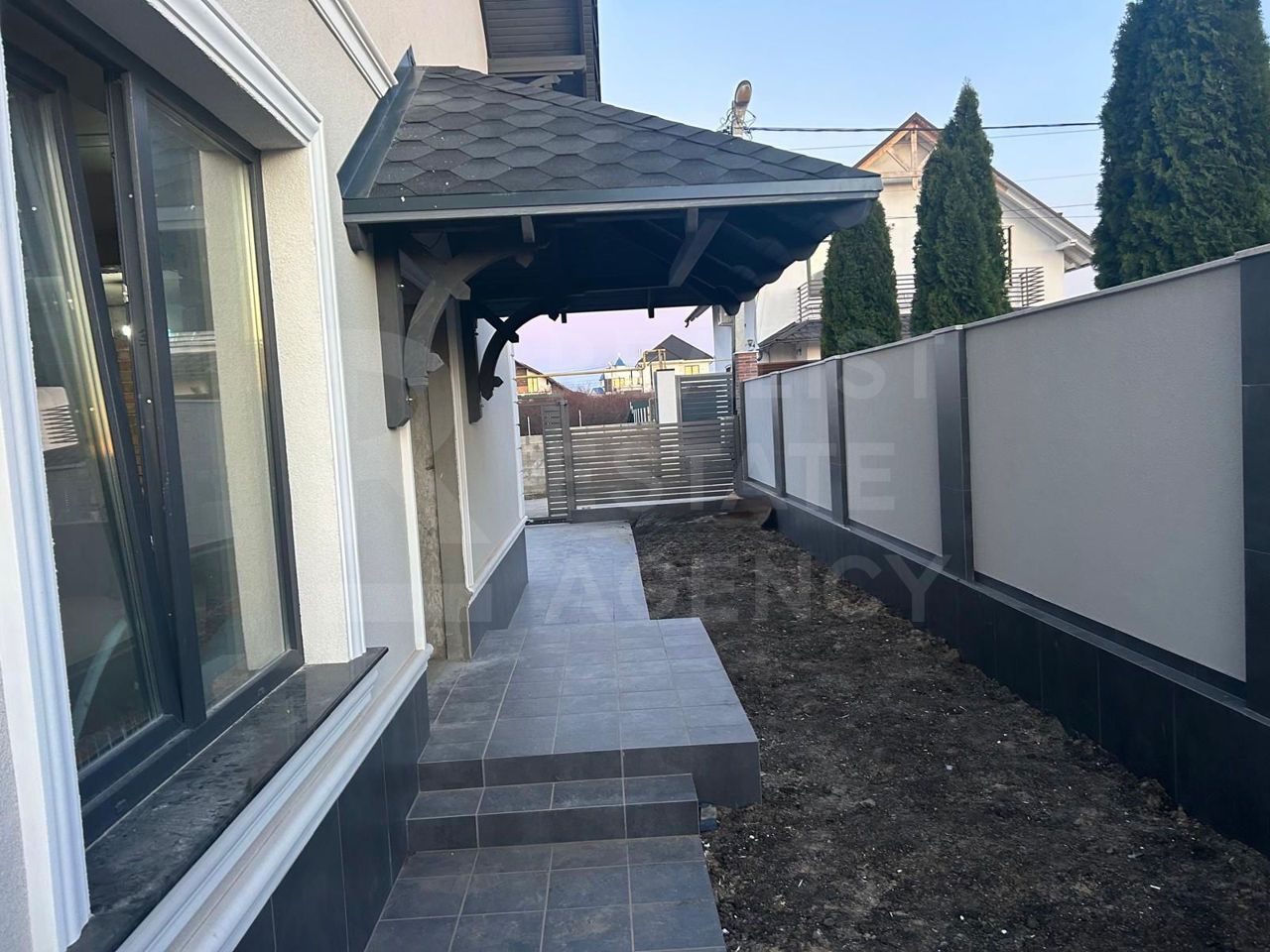 Vânzare, casă, 4 camere, str. Sfânta Vineri, Tohatin - Poză 3