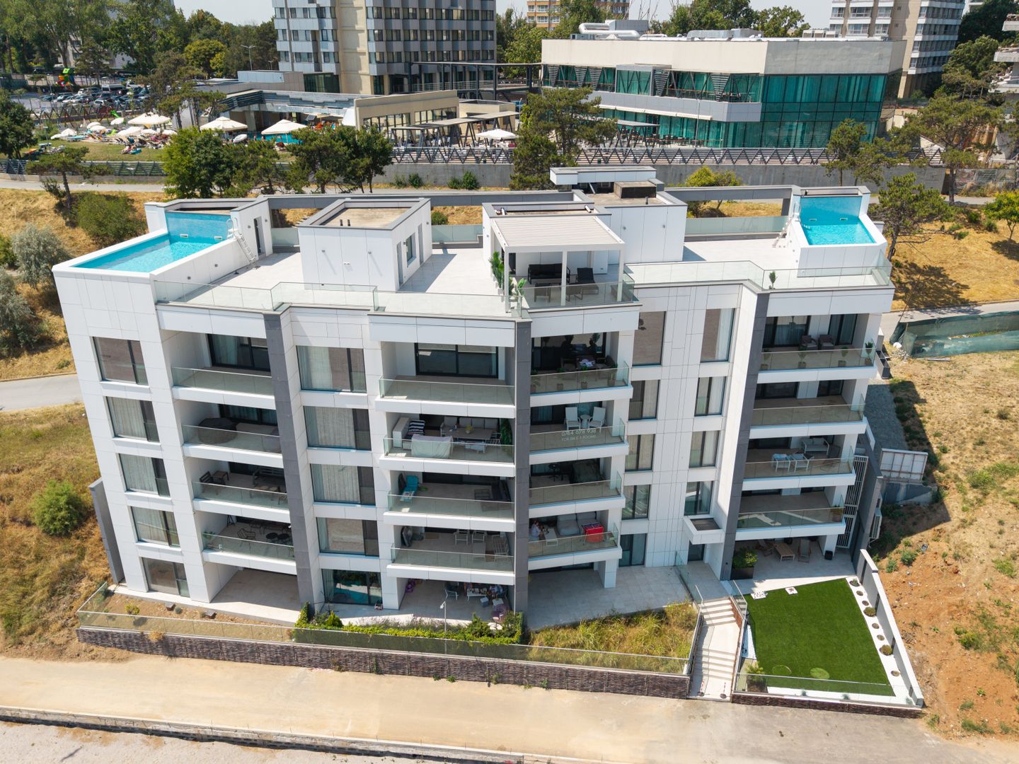 PENTHOUSE CU PISCINA, VEDERE PANORAMICA LA MARE/FALEZA OLIMP - Poză 24