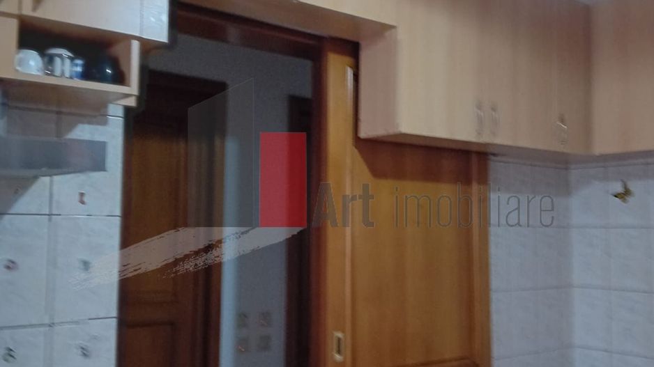 APARTAMENT 3 CAMERE SEBASTIAN - Poză 11