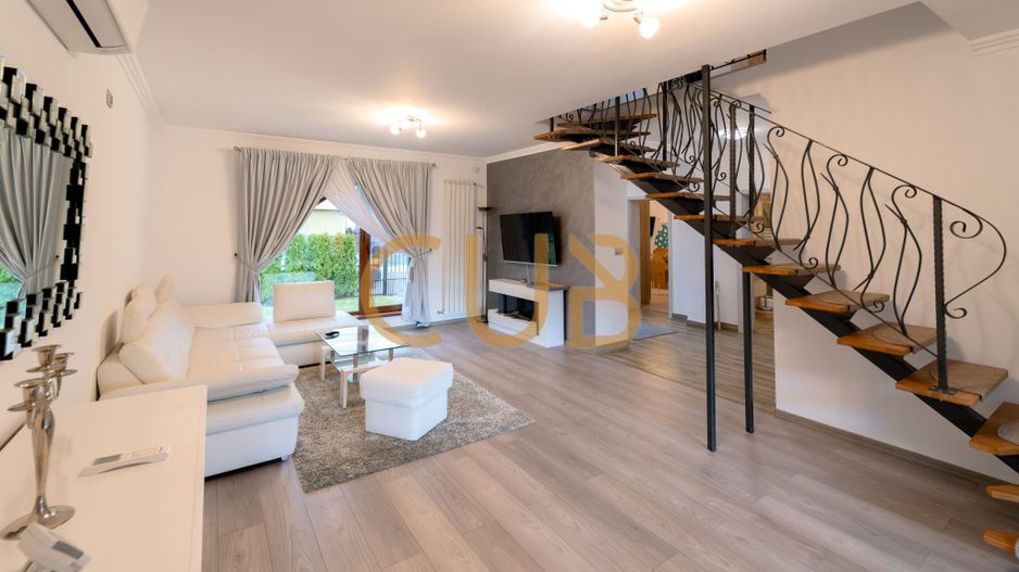 Casă individuală | Teren 630 mp, centrala, garaj, 3dormitoare -Ghiroda - Poză 2