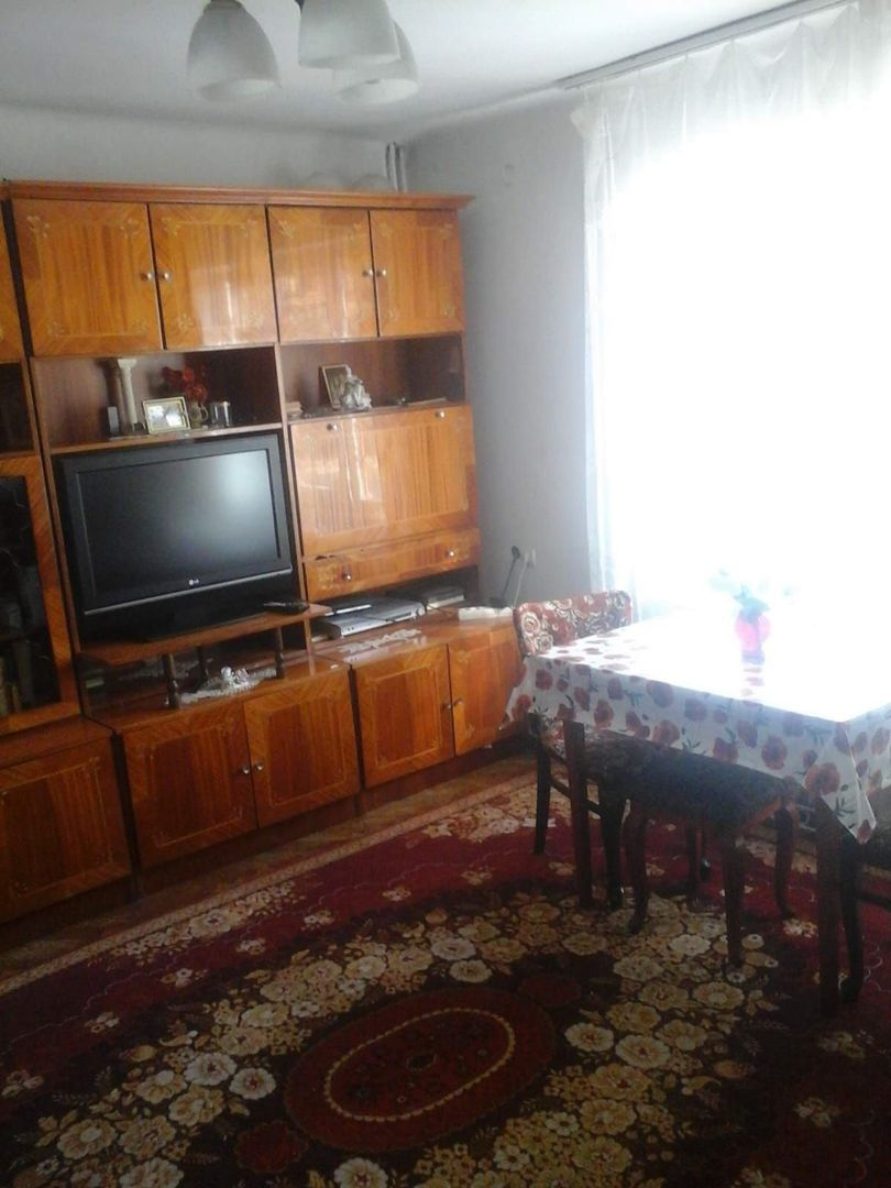 BRASADAS vinde casa cu etaj 4 cam 4 ari in zona 14 Mai. - Poză 2