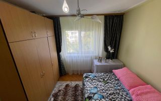 LIDL Nicolina Apartament 2 Camere Decomandat Bloc 1983 - Poză 2