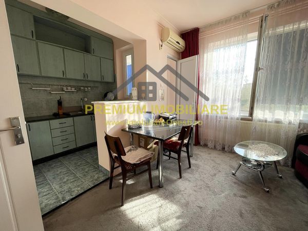 Apartament 3 Camere - Decomandat - Zona ultracentrala - Poză 1