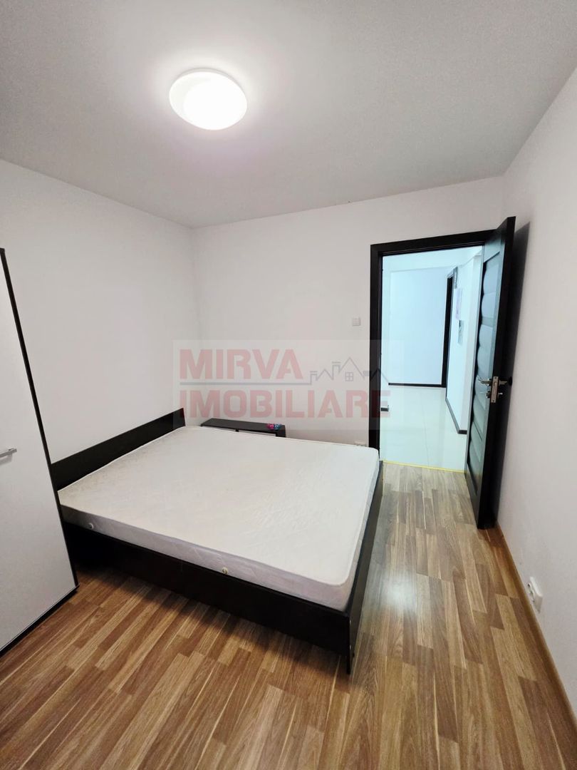 Apartament 3 camere de inchiriat, 9 Mai, 2 bai, beci - Poză 16