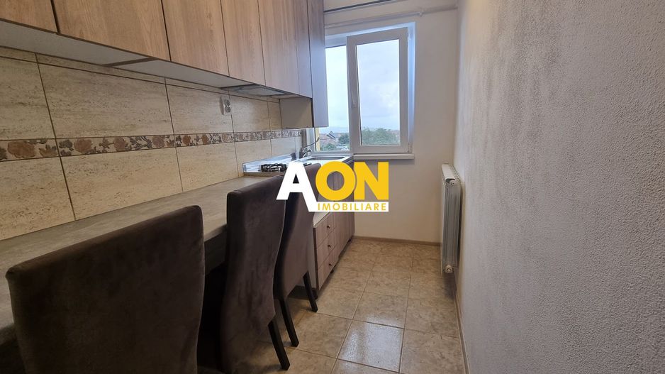 Apartament cu 2 Camere, Decomandat, Zona Cetate - Poză 3