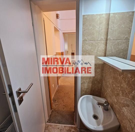 🏢 Spațiu de birouri modern – 5 camere, 3 băi – Zona Centrală, Ploieșt - Poză 52