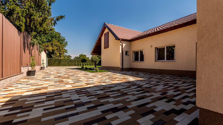 Casă gata de mutat în Aradul Nou, renovată complet (2026) - Poză 2