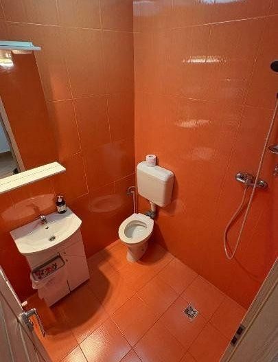 3 camere Lipovei 2 bai centrala proprie - Poză 13