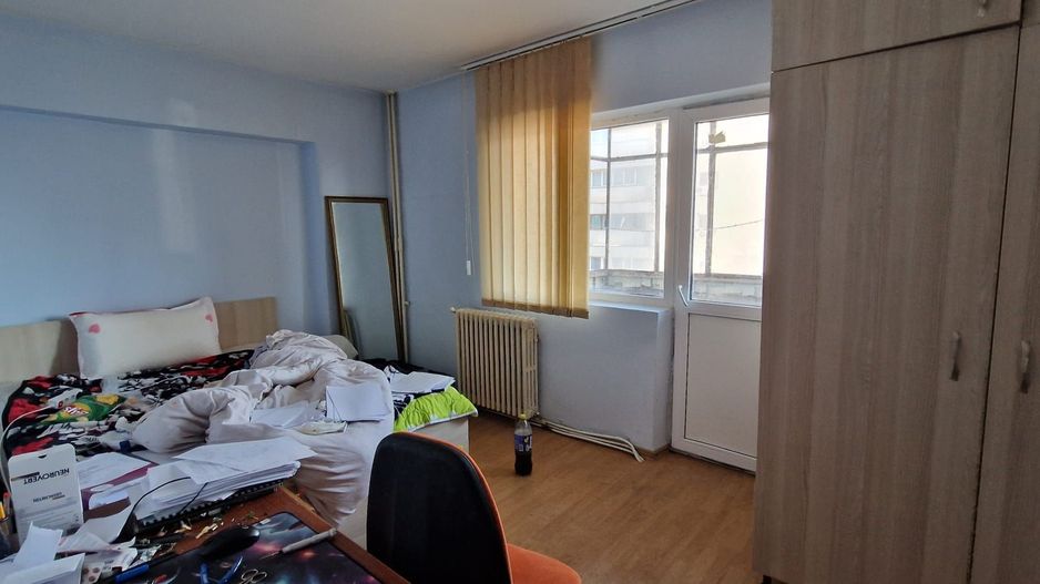 Apartament 3 camere dec 72 mp Bld. Independentei 179000 euro - Poză 2