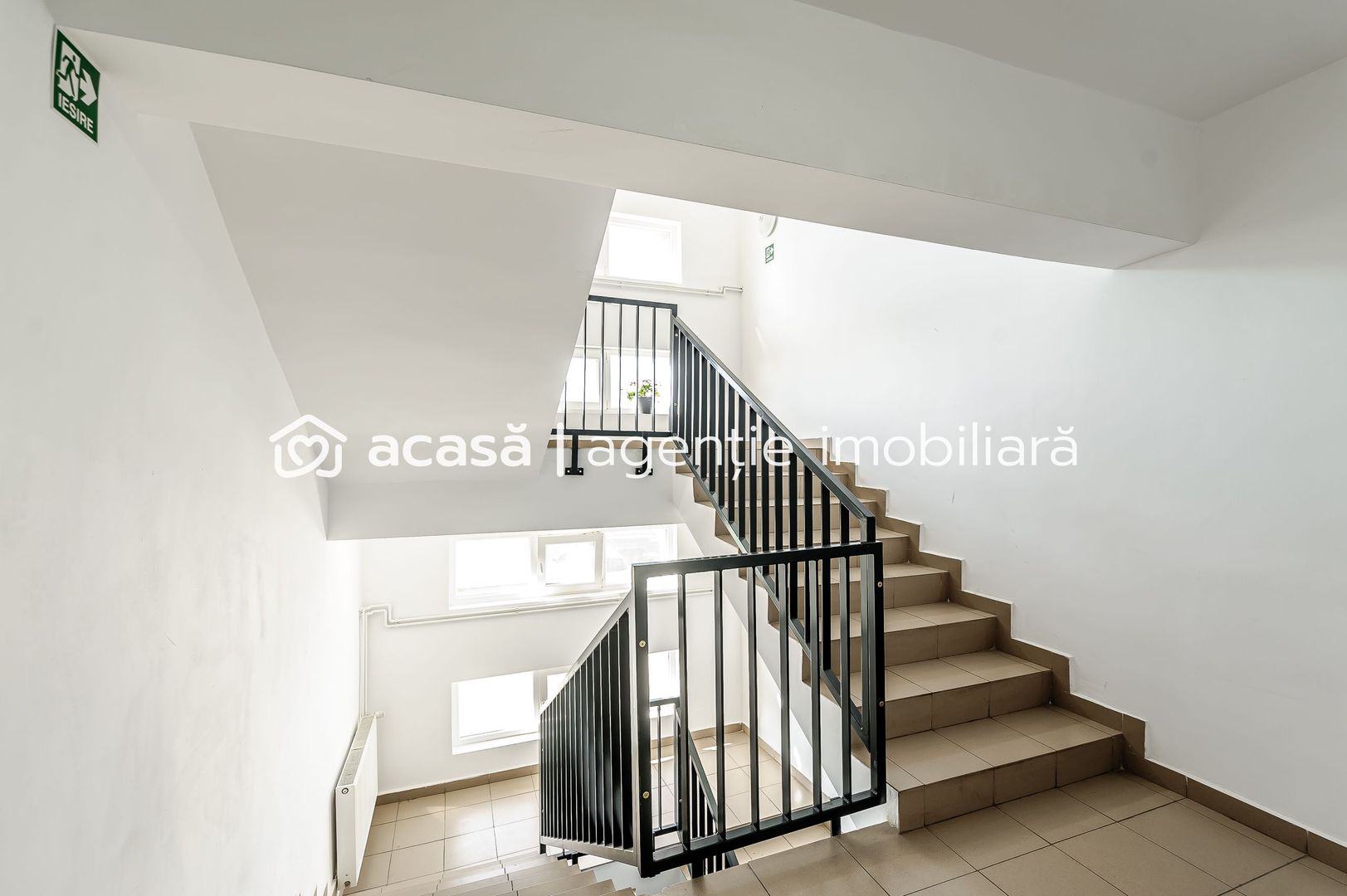 Profit garantat. Achiziționați un bloc de 63 garsoniere. - Poză 6