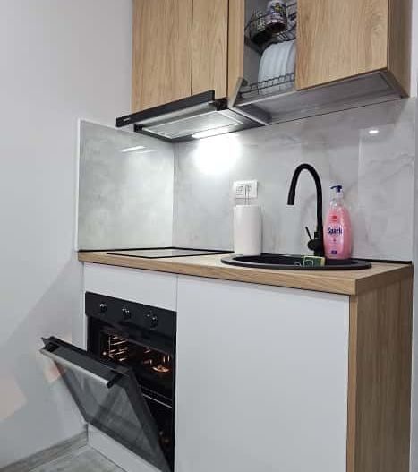 Garsonieră modernă, pet friendly etaj 1, bloc reabilitat, 1 min metrou - Poză 11