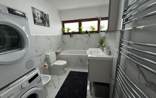 Apartament 3 camere | Zona centrala Radauti | Decomandat - Poză 11