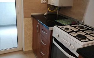 Pers. fizica apartament 1 camera dec 42 mp Bucium 300 euro - Poză 5