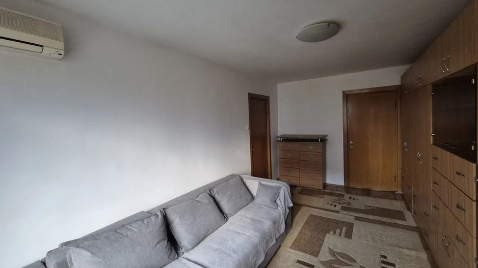 AP. 3 CAMERE CRANGASI, BUCATARIE INCHISA, 83 MP UTILI, CURAT, LIBER - Poză 2