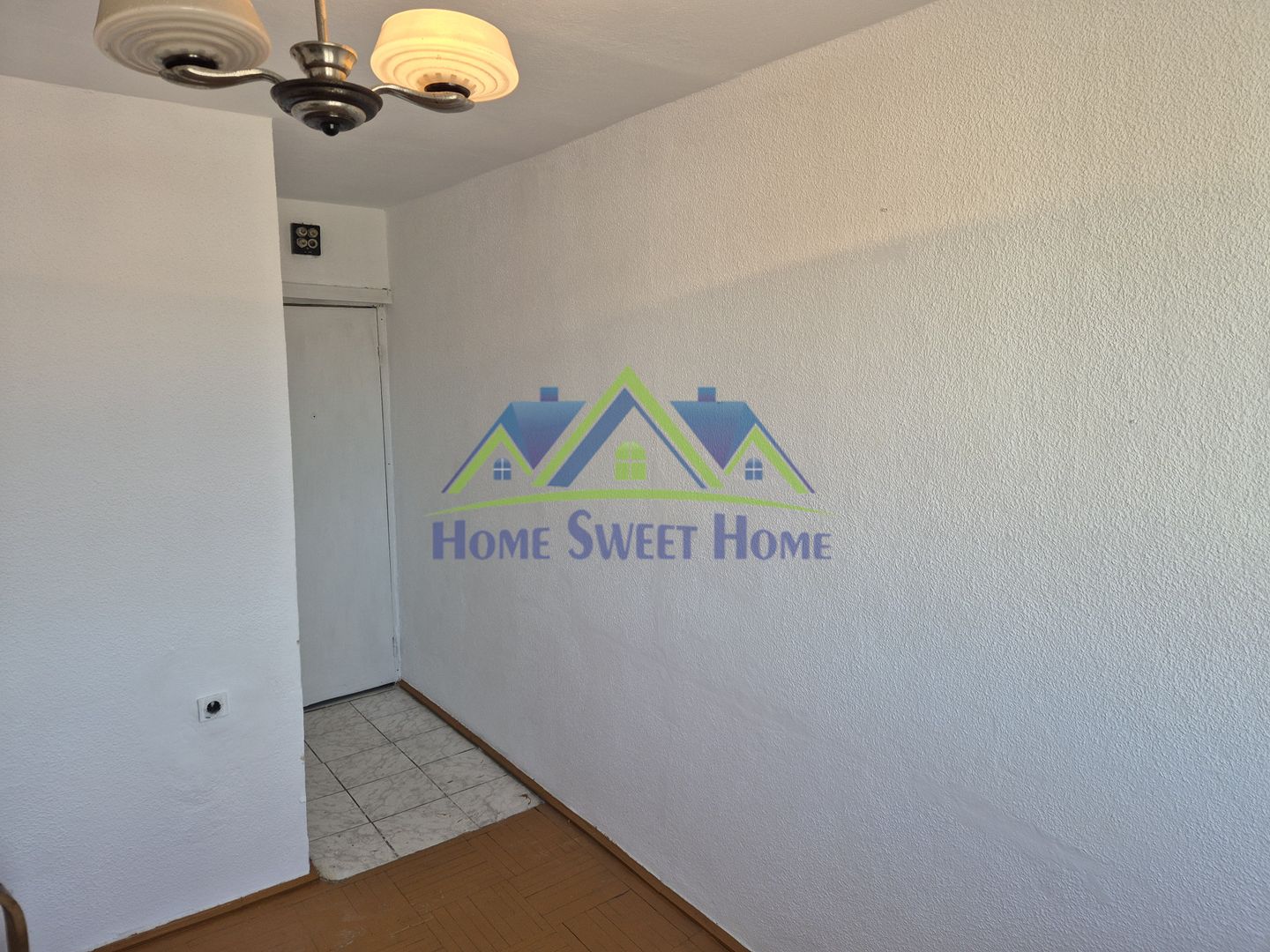 🏠 De vânzare–cameră de cămin în zona Piața Mare, Hunedoara, CM 6, et2 - Poză 3