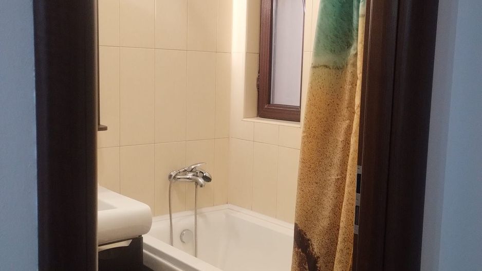 BRASADAS inchiriaza ap 2 cam etaj 2/3 2011 zona GranVia Park - Poză 8