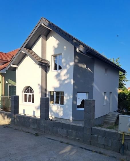 Casă zonă centrală Satu Mare str. Victoriei - Poză 1