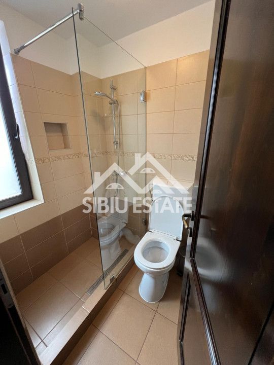 Casa tip duplex cu carport auto mobilata utilata cartier Arhitectilor - Poză 7