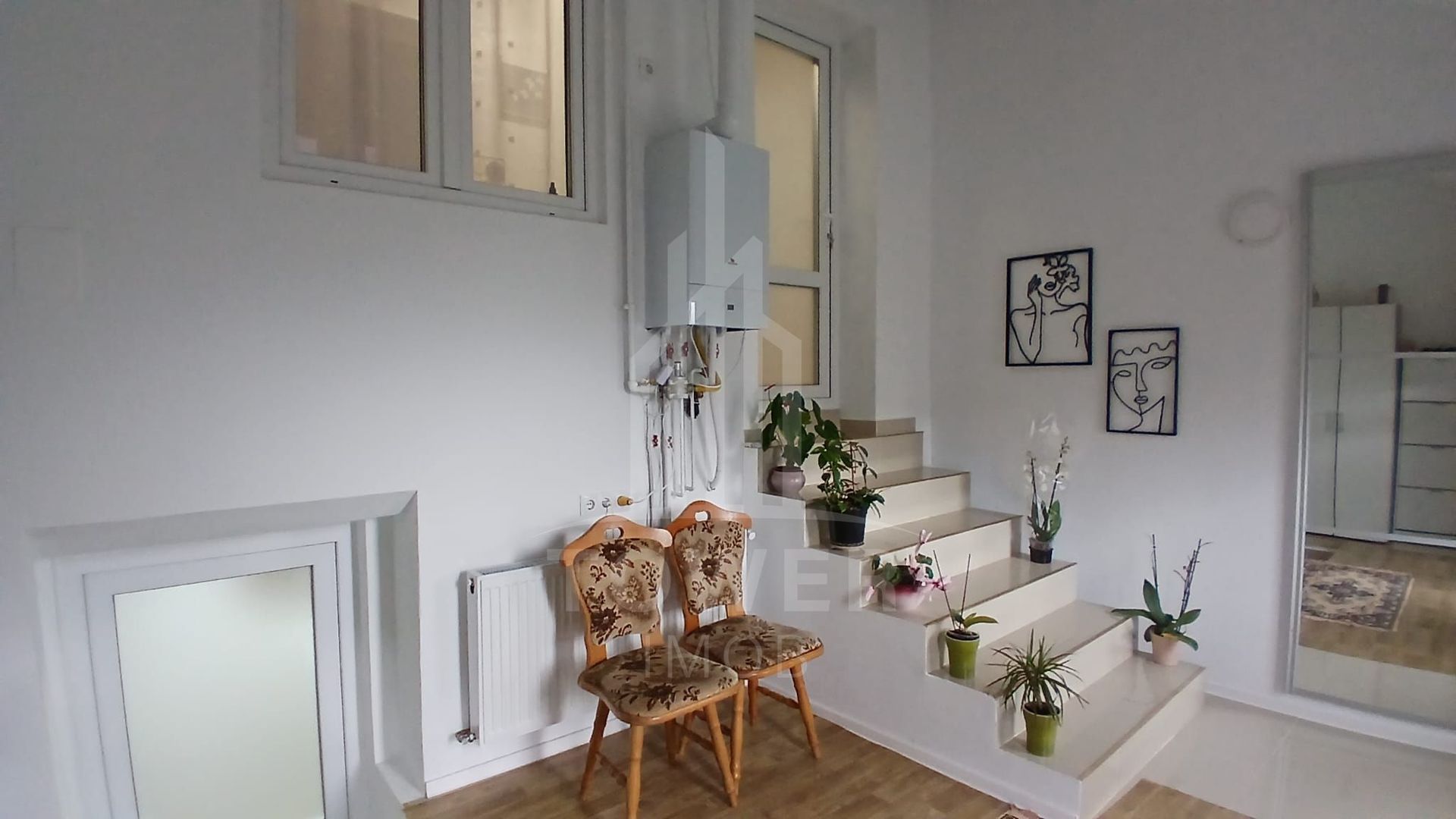 🏡 Casă Individuală în Zonă Centrală | Curte Proprie - Poză 7